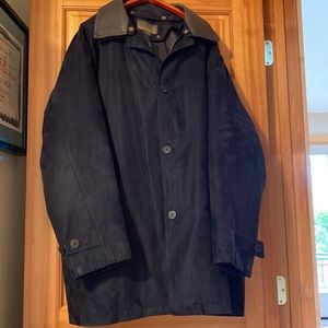 Beautiful coat.Great for cool nights on the town.